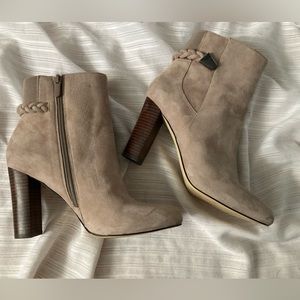 SAKS FIFTH AVE suede booties size 8